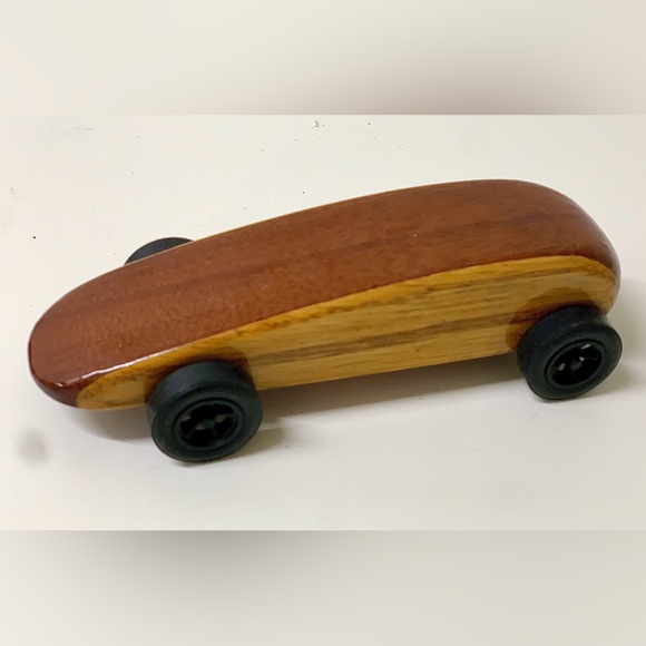 1988 Vtg Hand Crafted Homemade Pinewood Derby Race Car - Picture 6 of 12